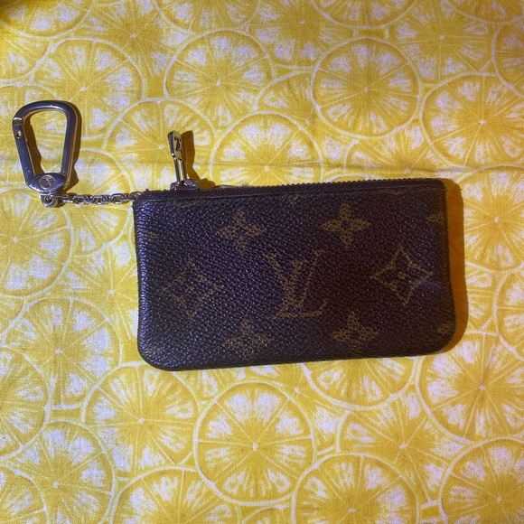 ***SOLD***Louis Vuitton Monogram Zip Pouch Key Cles Authentic - Picture 2 of 6